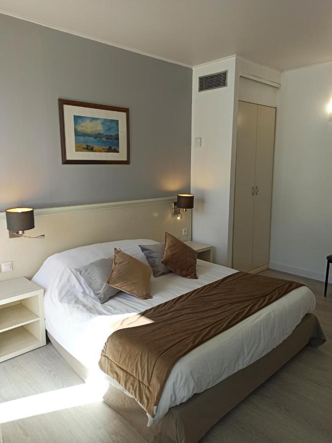 לה קיוטאט Hotel Restaurant Miramar L'Orchidee מראה חיצוני תמונה