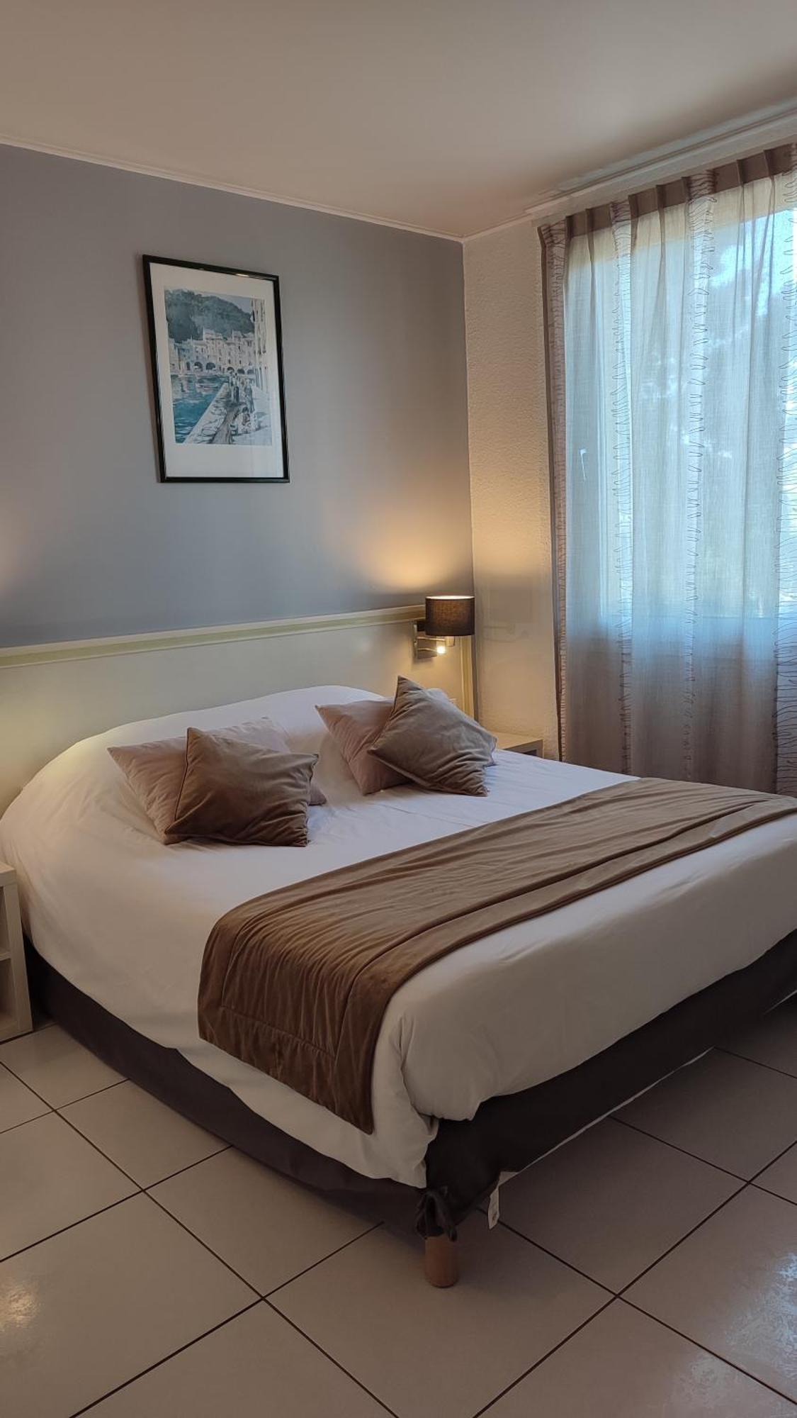 לה קיוטאט Hotel Restaurant Miramar L'Orchidee מראה חיצוני תמונה