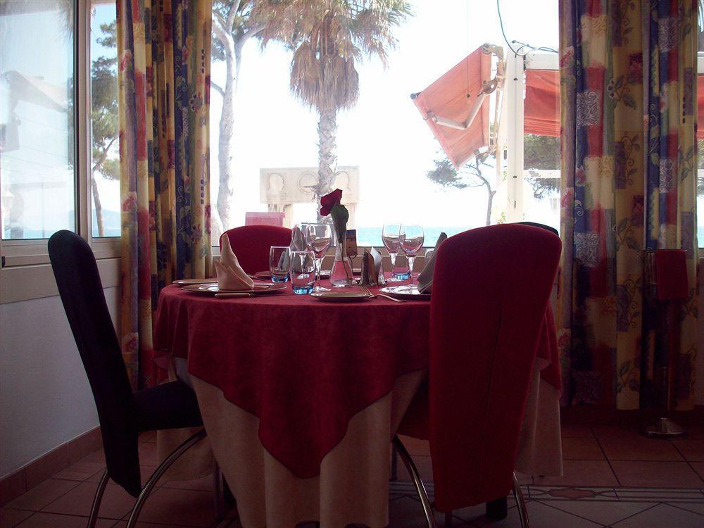 לה קיוטאט Hotel Restaurant Miramar L'Orchidee מראה חיצוני תמונה