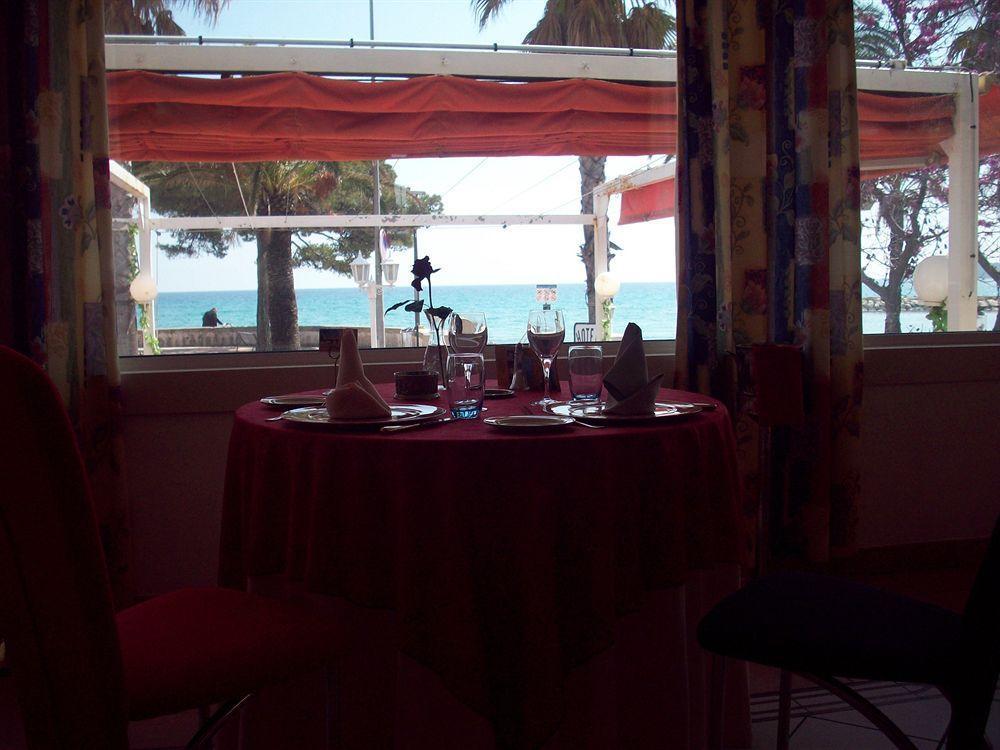 לה קיוטאט Hotel Restaurant Miramar L'Orchidee מראה חיצוני תמונה