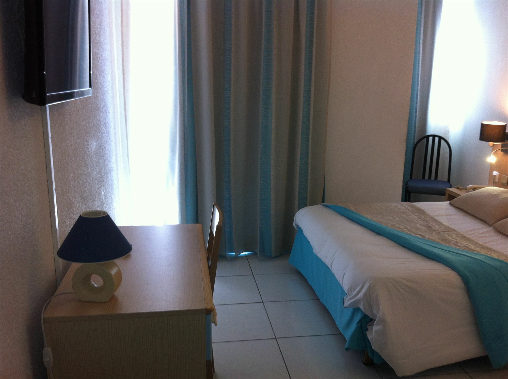 לה קיוטאט Hotel Restaurant Miramar L'Orchidee מראה חיצוני תמונה