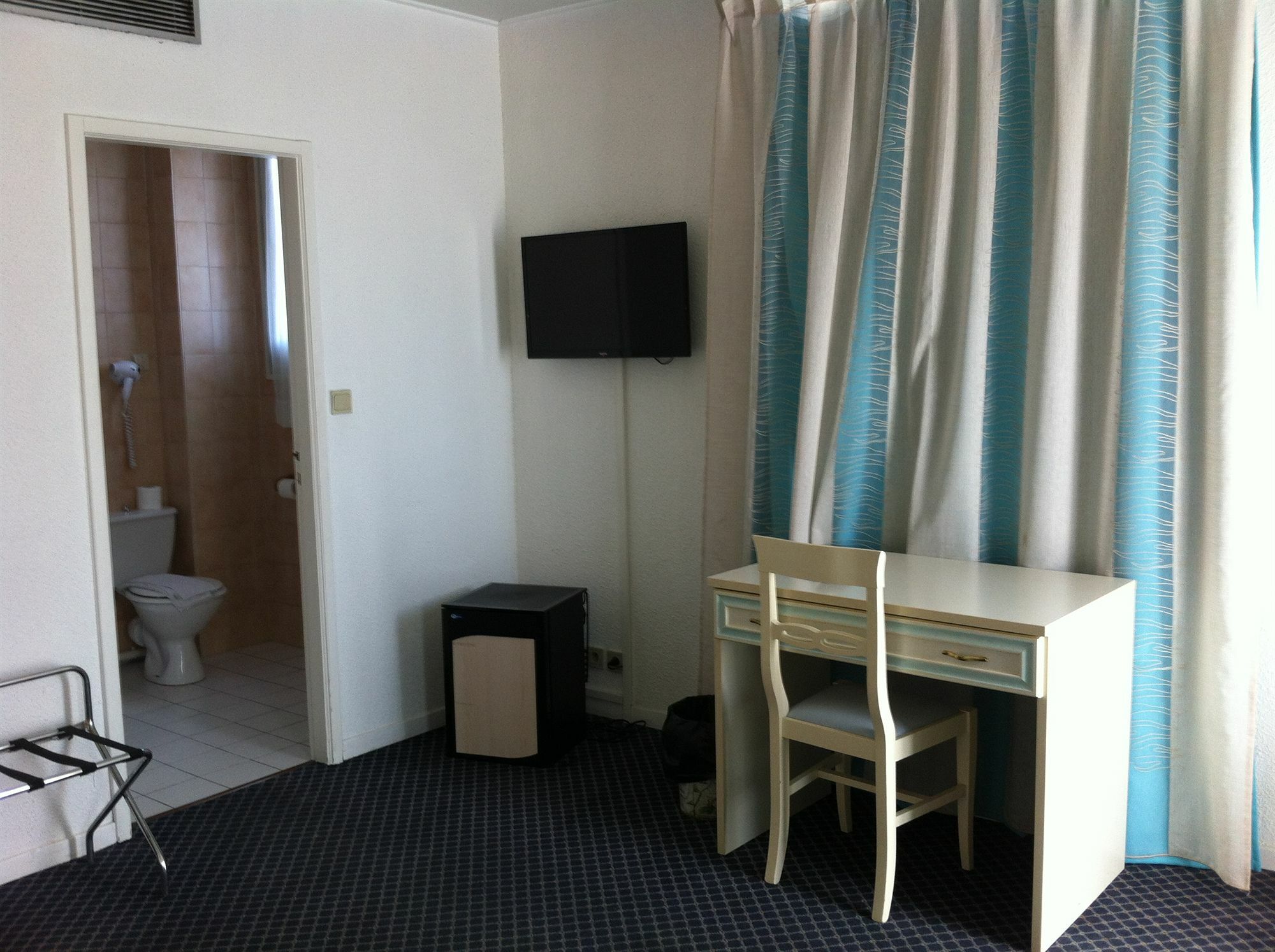 לה קיוטאט Hotel Restaurant Miramar L'Orchidee מראה חיצוני תמונה
