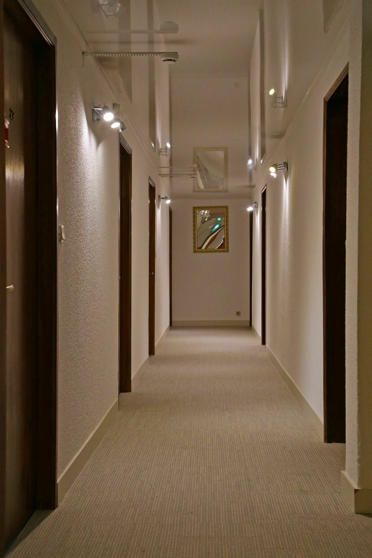 לה קיוטאט Hotel Restaurant Miramar L'Orchidee מראה חיצוני תמונה