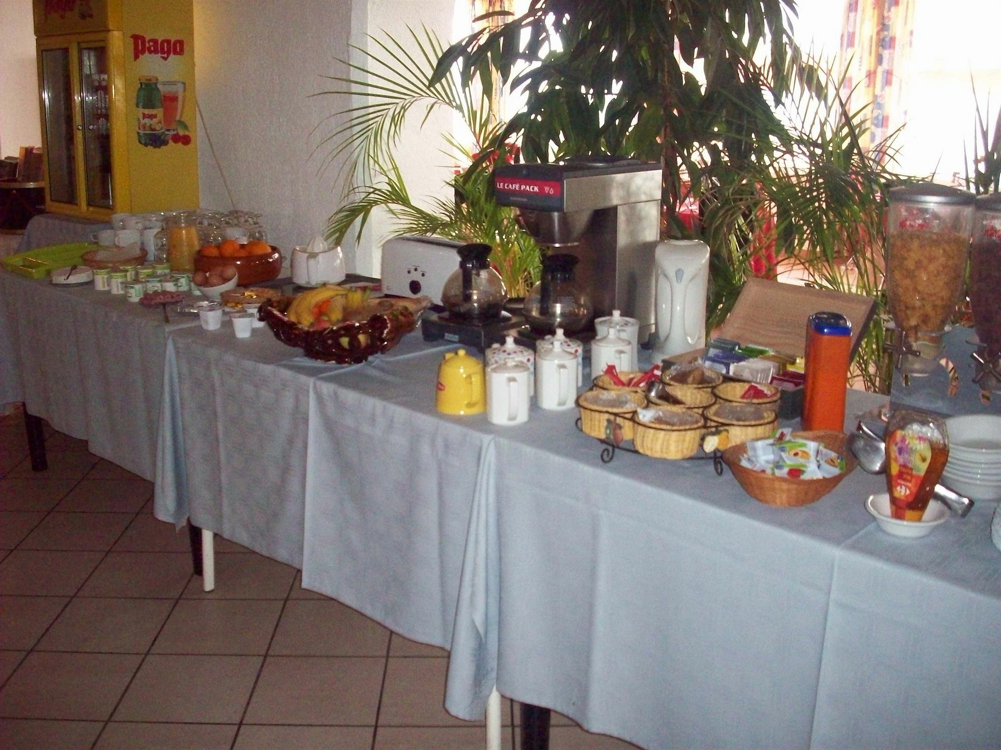 לה קיוטאט Hotel Restaurant Miramar L'Orchidee מראה חיצוני תמונה
