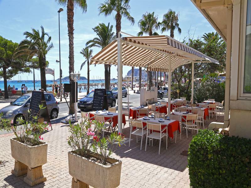 לה קיוטאט Hotel Restaurant Miramar L'Orchidee מראה חיצוני תמונה